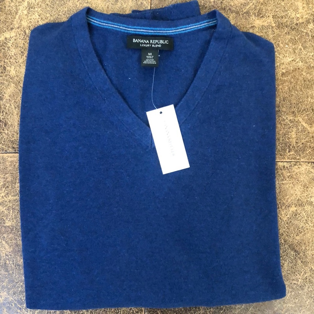 Men’s Banana Republic luxury sweater new w tags